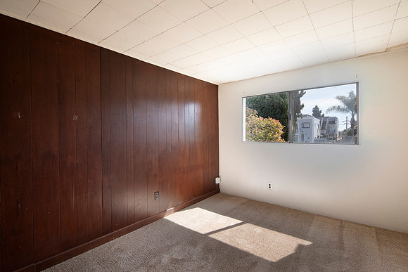 2112 Thomas Ave 10