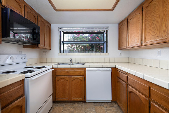 2027 Emerald St Unit B 08
