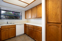 2027 Emerald St Unit B 10