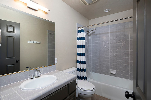 4607 Janet Place 31