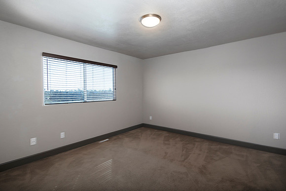 4607 Janet Place 34