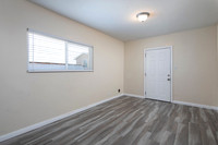 3238 Franklin Ave 04