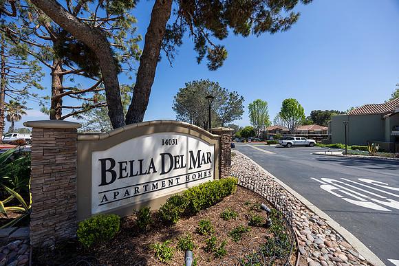 Bella Del Mar 02