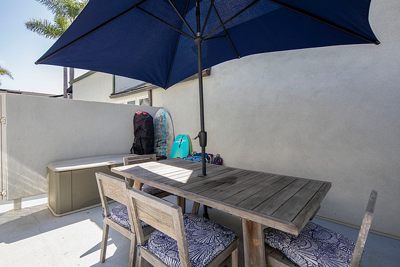 1761 Coast Blvd 09