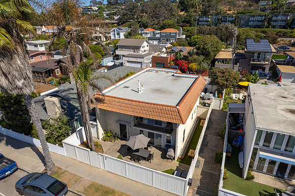 1817-19 Coast Blvd New Front 01