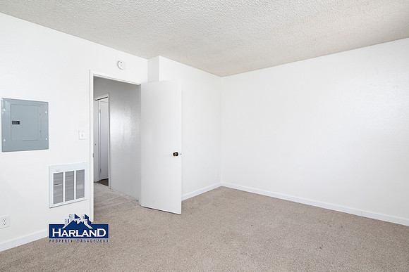 2014 Thomas Ave #01 WM 12