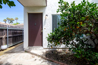2014 Thomas Ave #01
