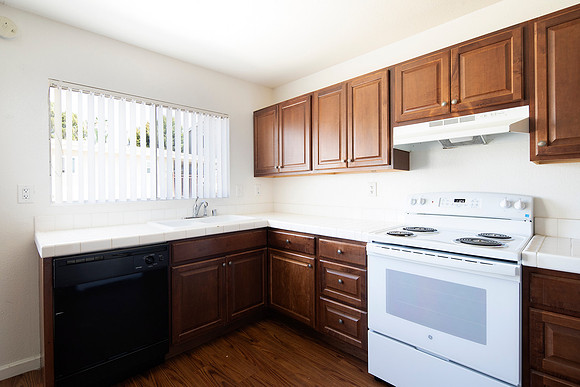 2014 Thomas Ave #01 09
