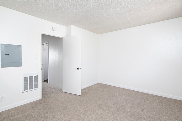 2014 Thomas Ave #01 12