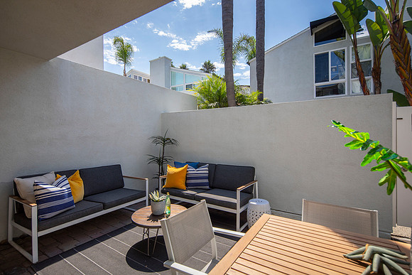 1759 Coast Blvd 06