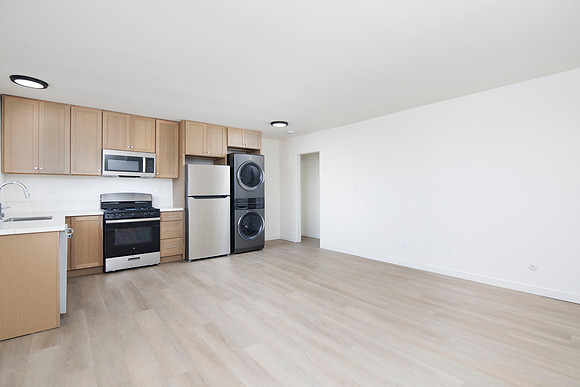 4537 Hamilton St #06 02