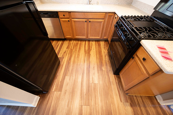 2226 Via Blanca D MO Kitchen 02