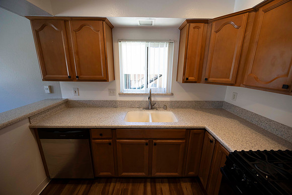 2226 Via Blanca D MO Kitchen 03
