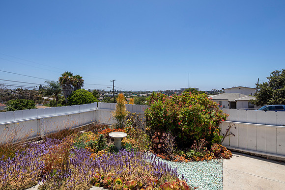 3240 Franklin Ave 04