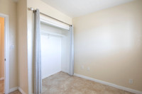 3240 Franklin Ave 18