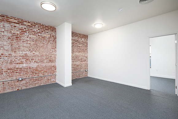 3047 University Ave #201 10