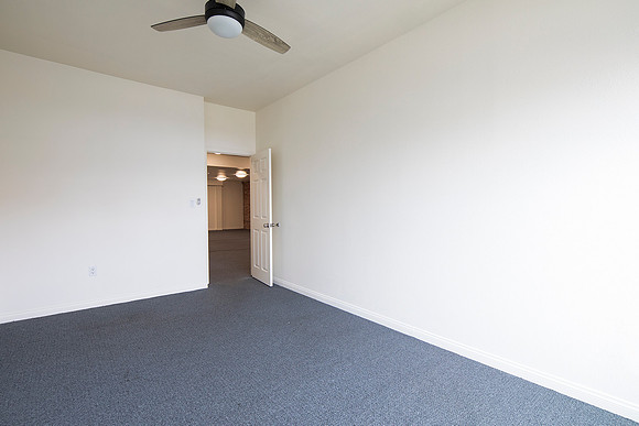 3047 University Ave #201 12