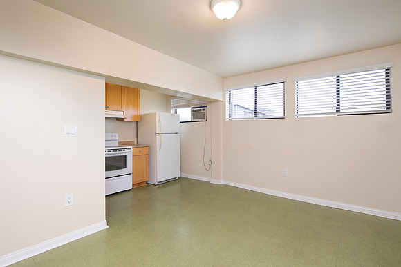 3047 University Ave #303 03