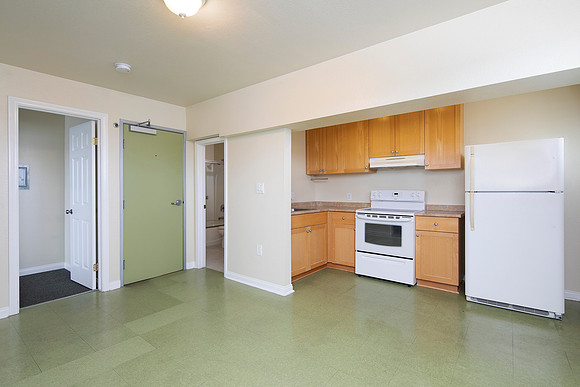 3047 University Ave #303 05