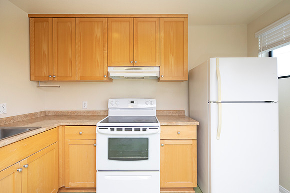 3047 University Ave #303 08