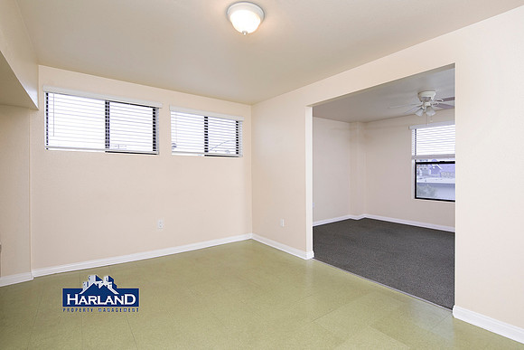 3047 University Ave #303 WM 02
