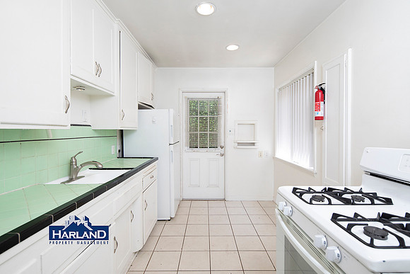 4361 half Mississippi St WM 04