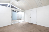 6254 half Stanley Ave 05