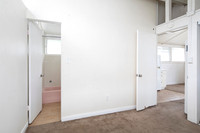 6254 half Stanley Ave 10