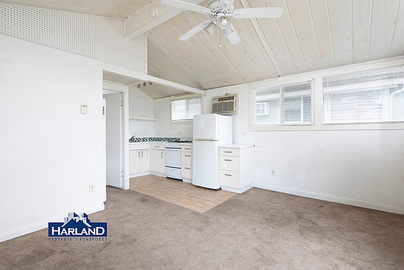 6254 half Stanley Ave WM 03