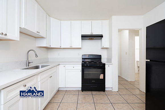 1227 East 18th St WM 06