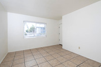 1227 East 18th St 04