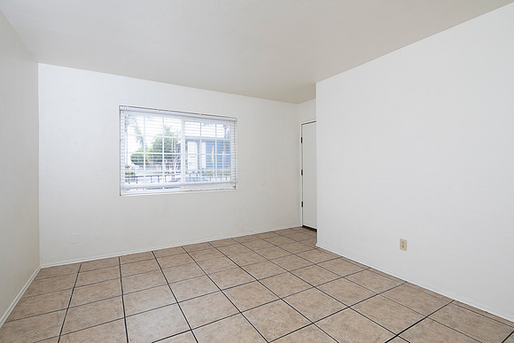 1227 East 18th St 04
