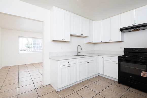 1227 East 18th St 07