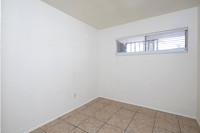 1227 East 18th St 09
