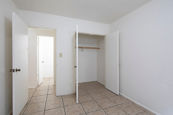 1227 East 18th St 13