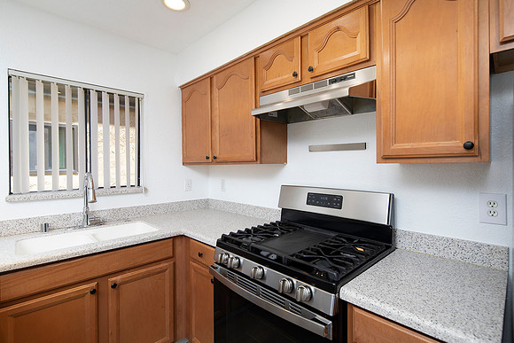 2297 Via Esmarca Unit B 06