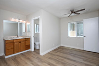 2297 Via Esmarca Unit B 10