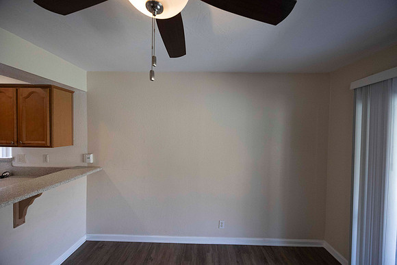 2239 Via Esmarca Unit A Move Out Dining Room 03