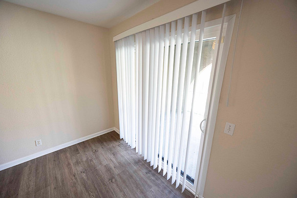 2239 Via Esmarca Unit A Move Out Dining Room 08