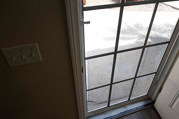 2239 Via Esmarca Unit A Move Out Entry 01