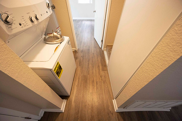 2239 Via Esmarca Unit A Move Out Entry 11