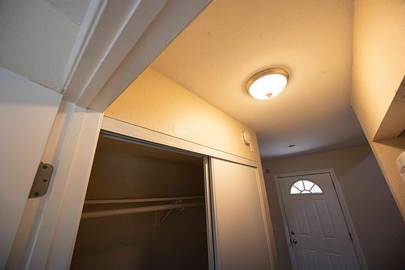 2239 Via Esmarca Unit A Move Out Entry 13