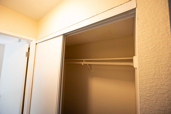 2239 Via Esmarca Unit A Move Out Entry 15