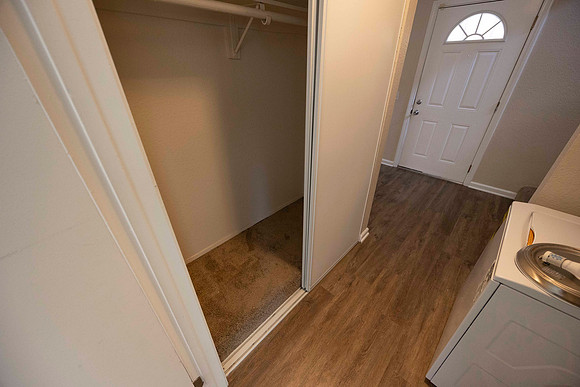 2239 Via Esmarca Unit A Move Out Entry 14