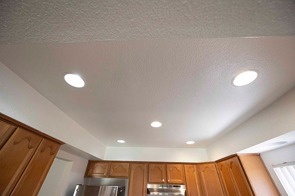 2239 Via Esmarca Unit A Move Out Kitchen 01