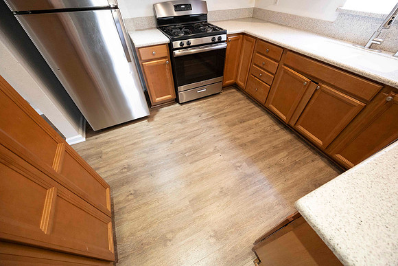2239 Via Esmarca Unit A Move Out Kitchen 02