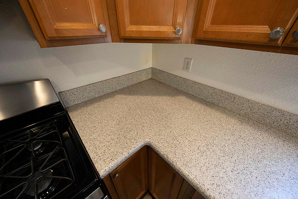 2239 Via Esmarca Unit A Move Out Kitchen 18