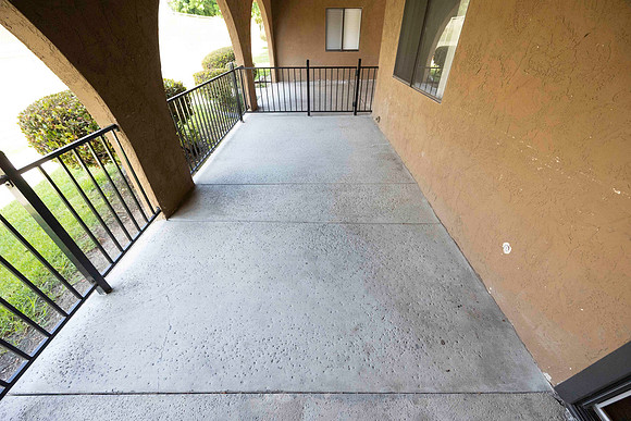 2239 Via Esmarca Unit A Move Out Patio 02