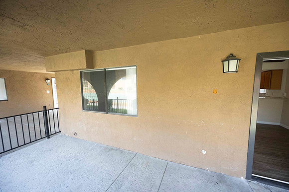 2239 Via Esmarca Unit A Move Out Patio 03