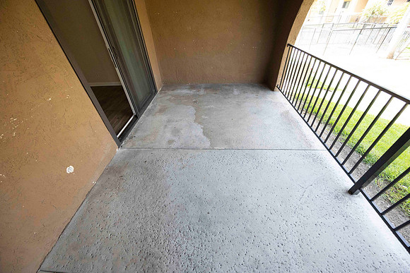 2239 Via Esmarca Unit A Move Out Patio 05